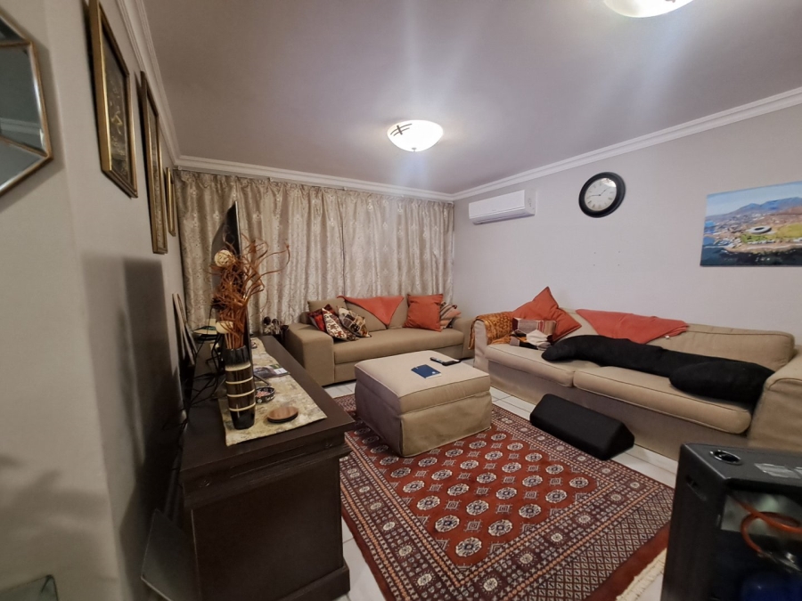 4 Bedroom Property for Sale in Heuwelsig Free State